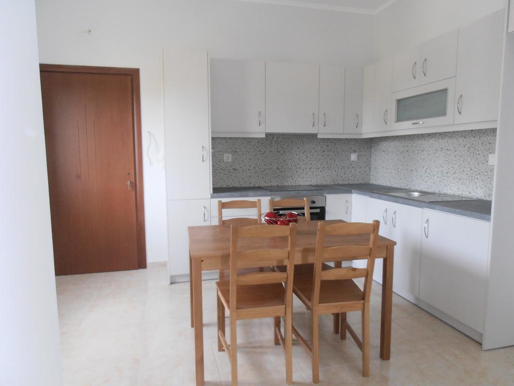 Ormos Drepanou Apartments Лигия Экстерьер фото