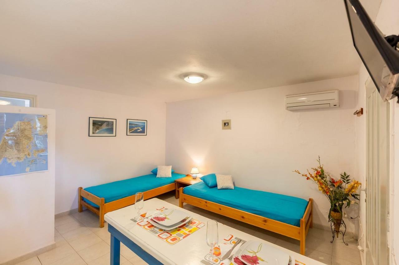 Ormos Drepanou Apartments Лигия Экстерьер фото